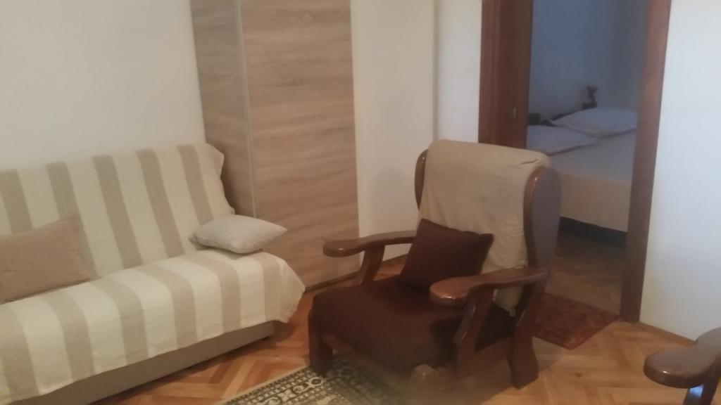 Apartment B&K Raslina エクステリア 写真