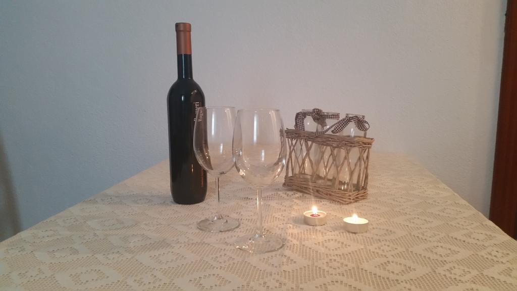 Apartment B&K Raslina エクステリア 写真