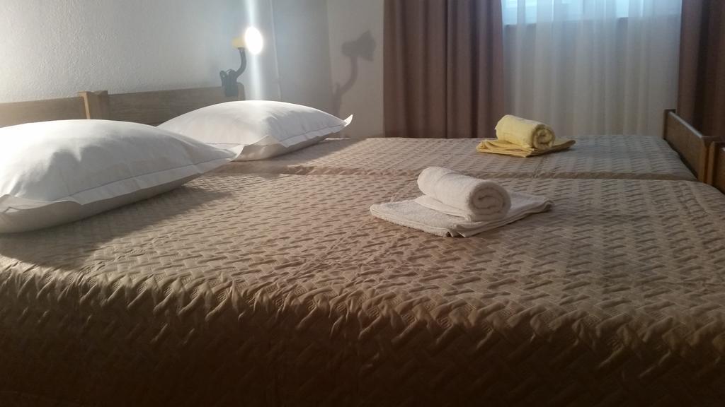 Apartment B&K Raslina エクステリア 写真